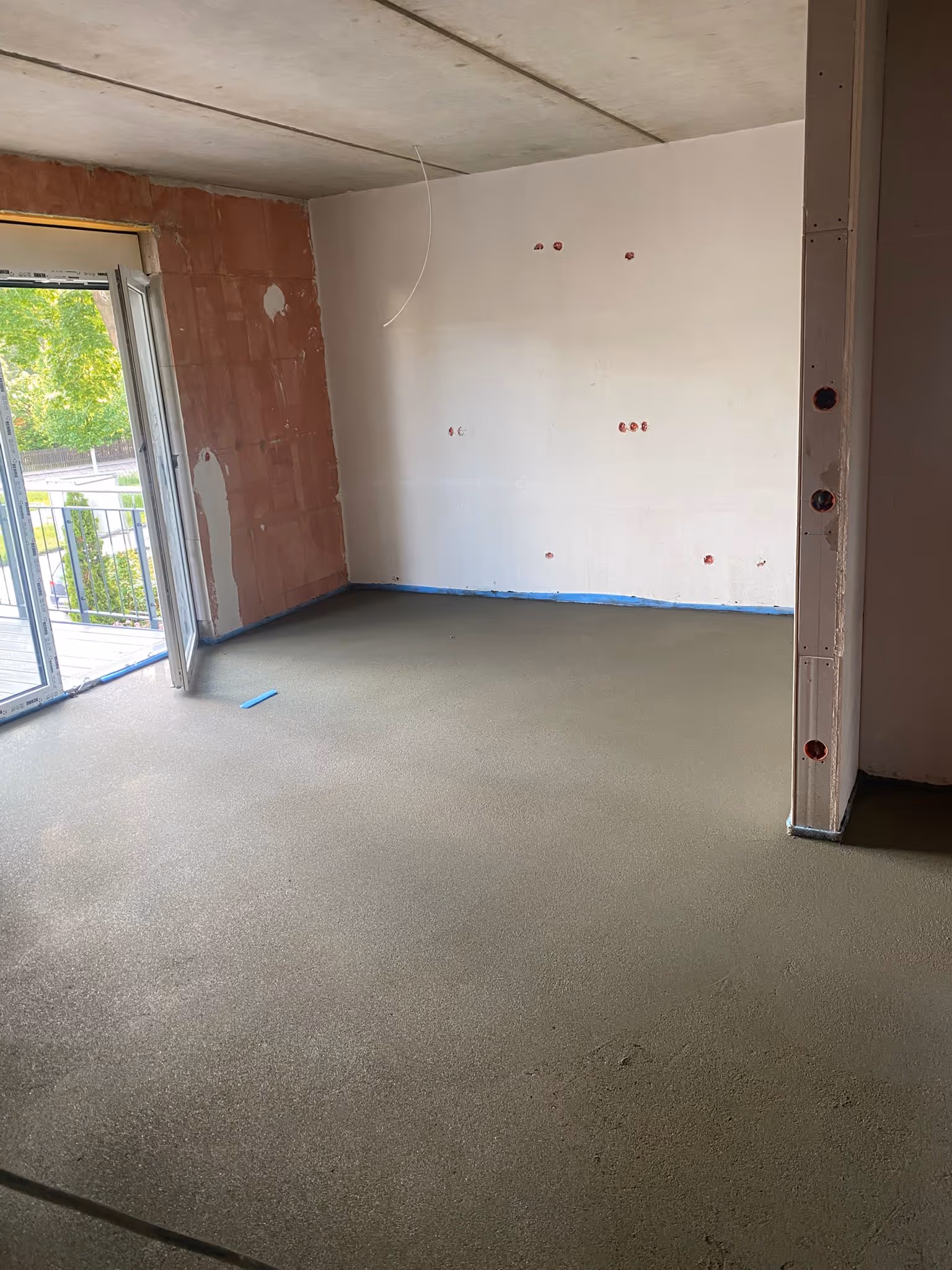 Fertigstellung Bodenplatte und Rohbaubeginn durch Triwex immobilien und Baumanagement GmbH