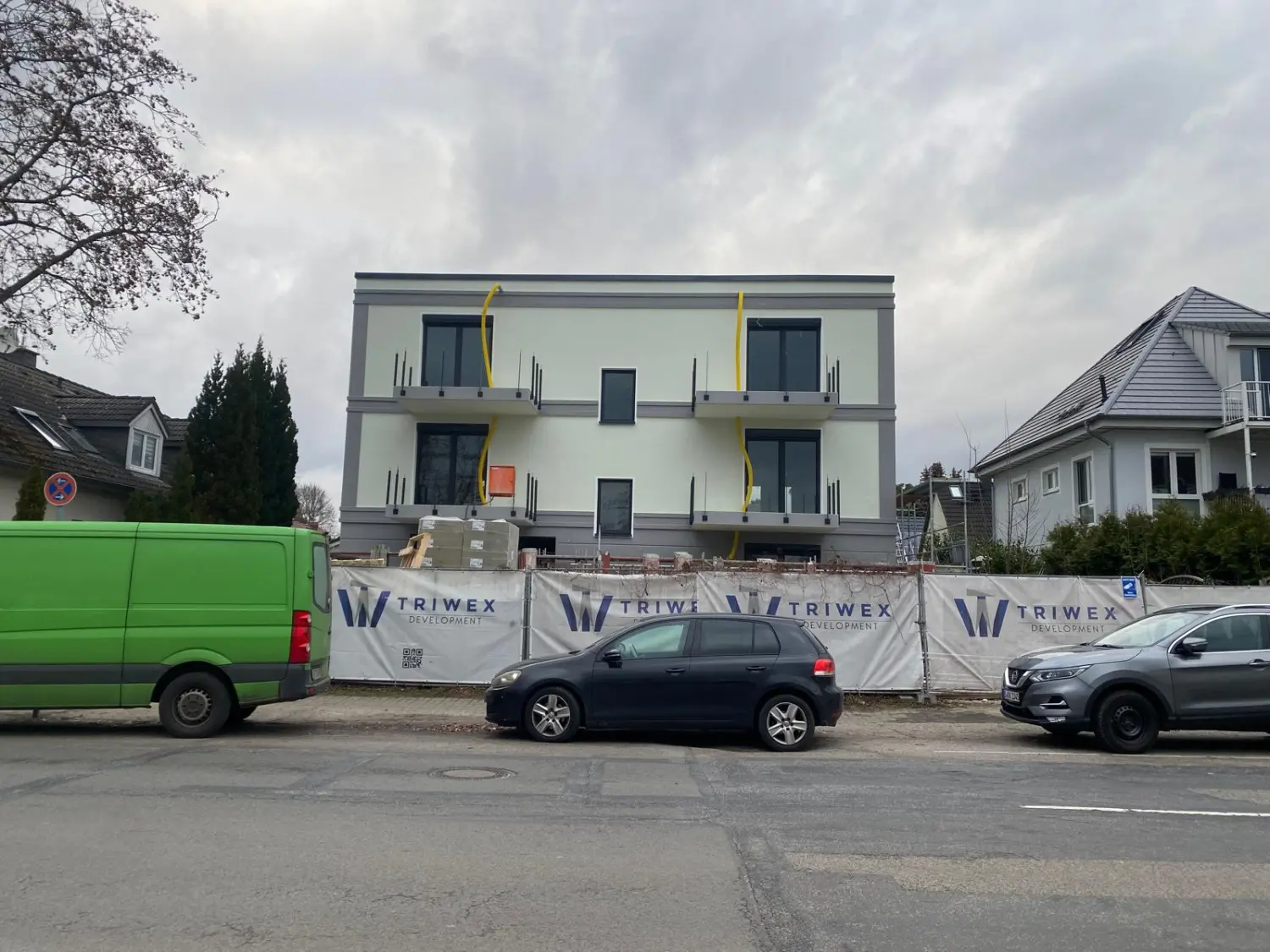 Fertigstellung Bodenplatte und Rohbaubeginn durch Triwex immobilien und Baumanagement GmbH