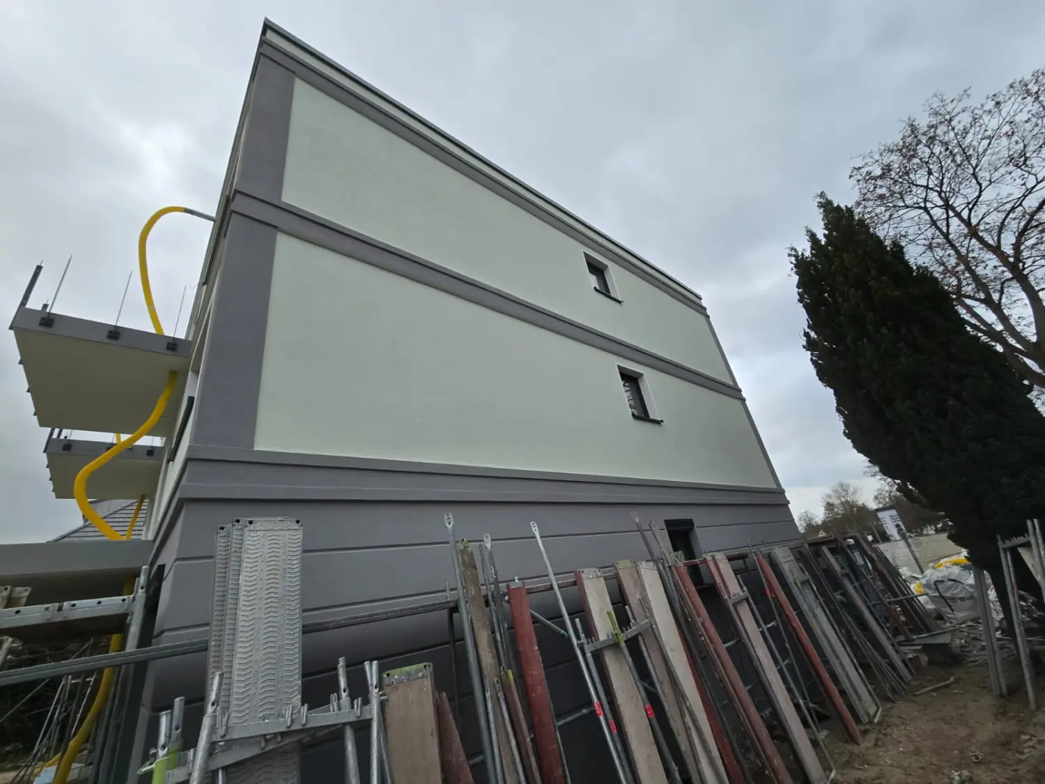 Fertigstellung Bodenplatte und Rohbaubeginn durch Triwex immobilien und Baumanagement GmbH