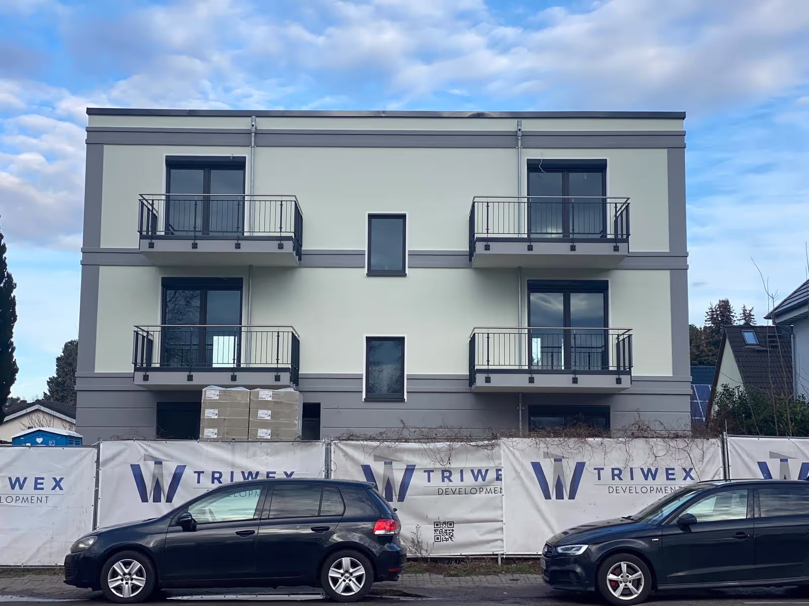 Fertigstellung Bodenplatte und Rohbaubeginn durch Triwex immobilien und Baumanagement GmbH