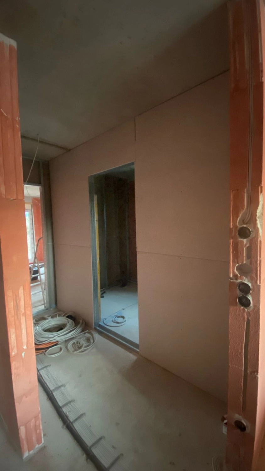 Fertigstellung Bodenplatte und Rohbaubeginn durch Triwex immobilien und Baumanagement GmbH