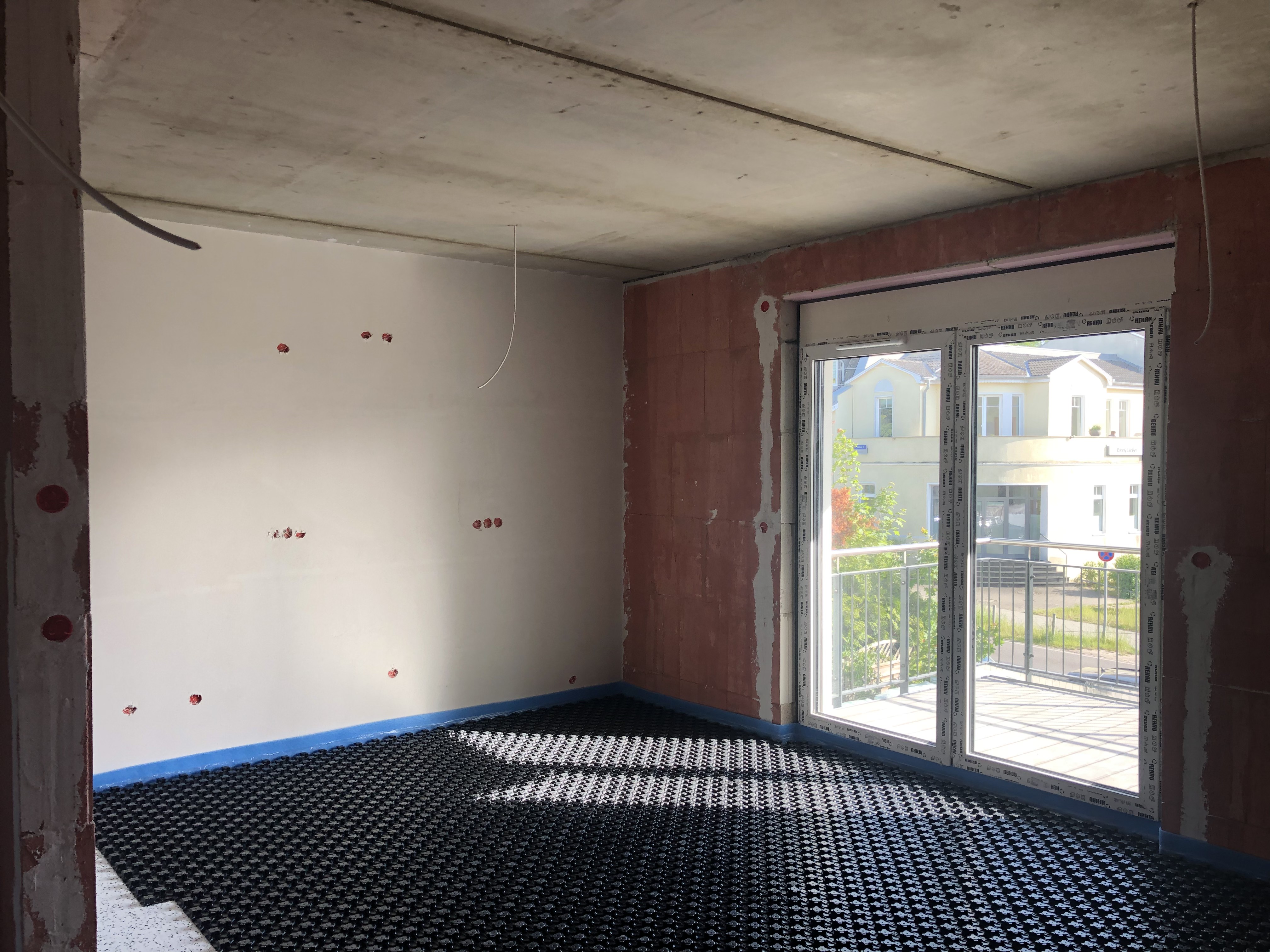 Fertigstellung Bodenplatte und Rohbaubeginn durch Triwex immobilien und Baumanagement GmbH