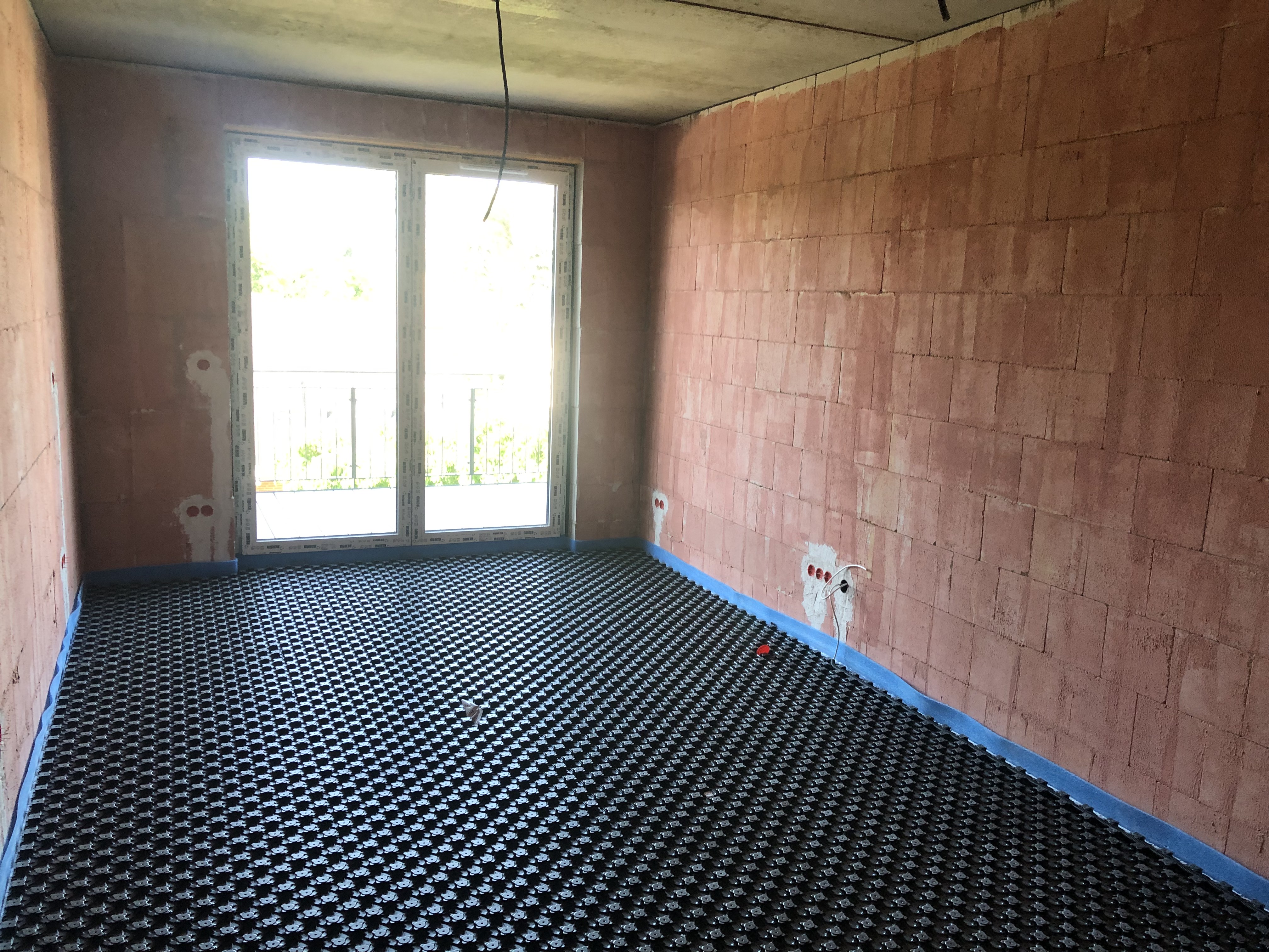 Fertigstellung Bodenplatte und Rohbaubeginn durch Triwex immobilien und Baumanagement GmbH